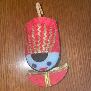 Vtg soldier head Christmas tree ornament